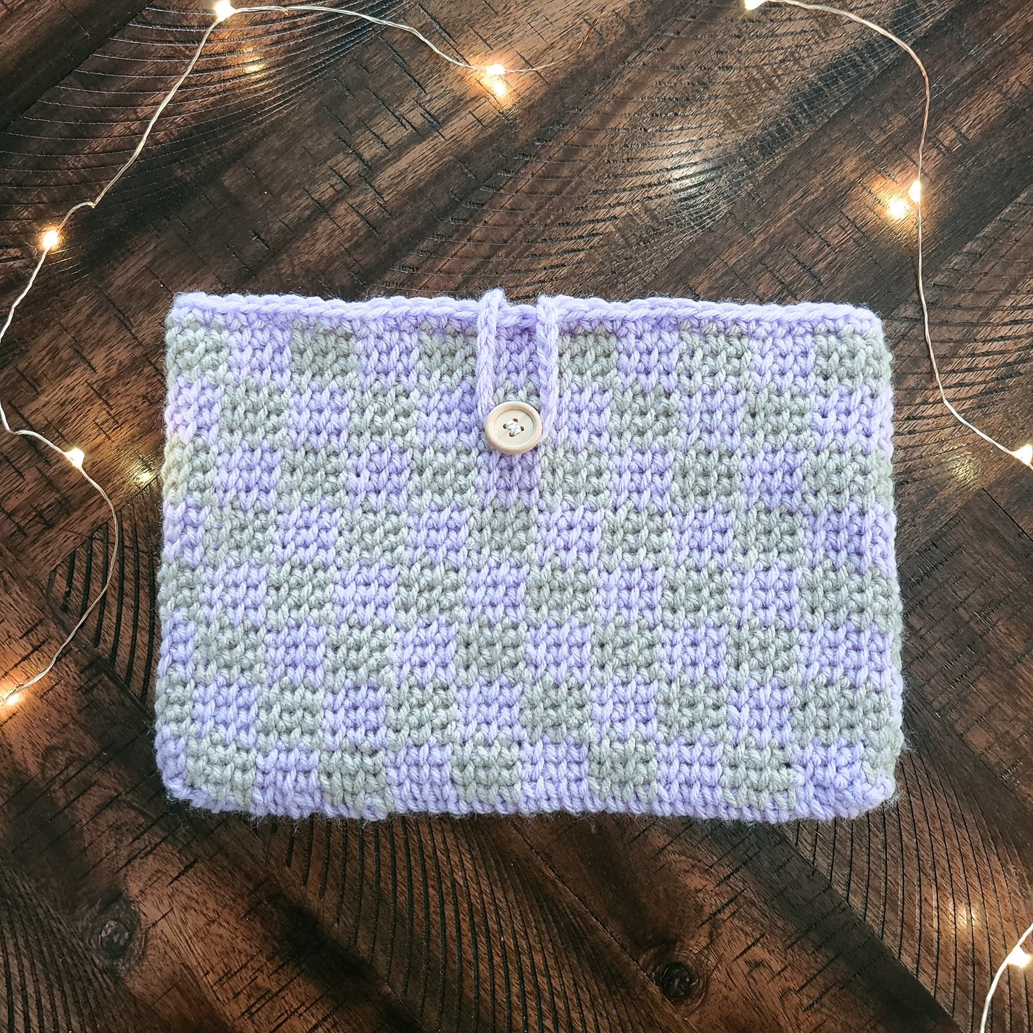 FREE Book sleeve pattern: Crochet pattern